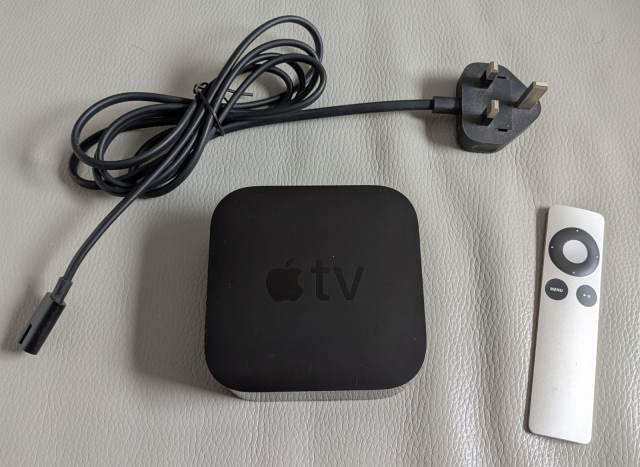 Apple TV 4K 1st Gen 64GB A1842 Smart TV Media Box Streamer Working