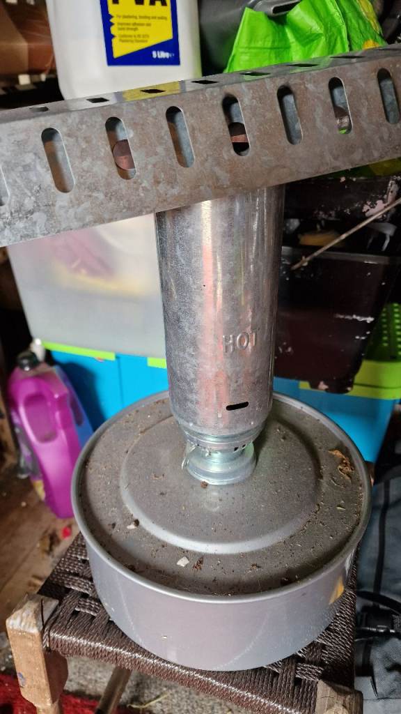Paraffin greenhouse heater