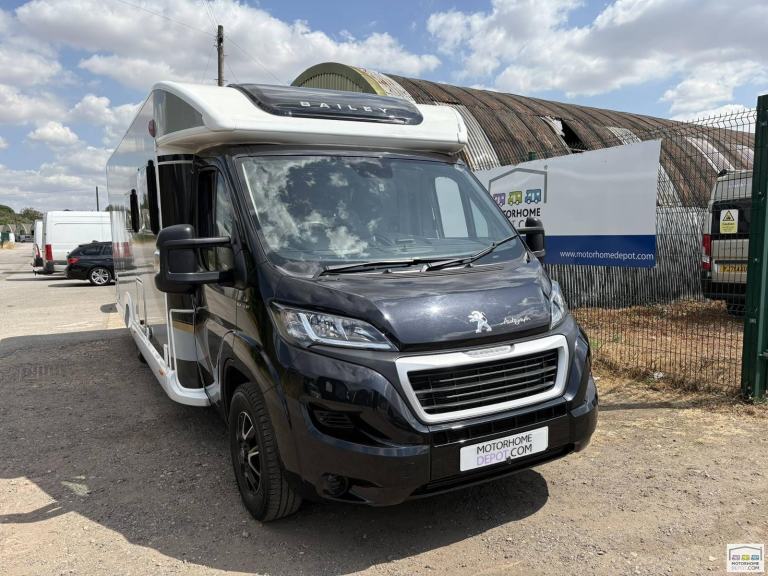 Luxury 4berth 2belt Bailey Autograph 79-2F motorhome for sale 
