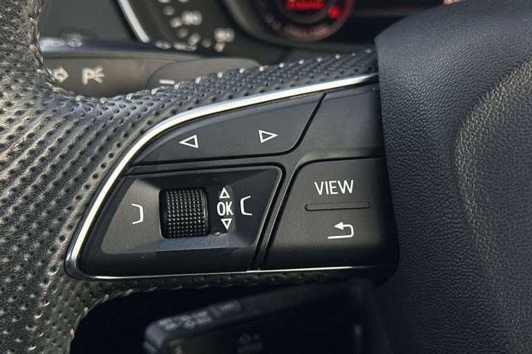 2018 Audi Q5 40 TDI Quattro S Line 5dr S Tronic ESTATE DIESEL Automatic