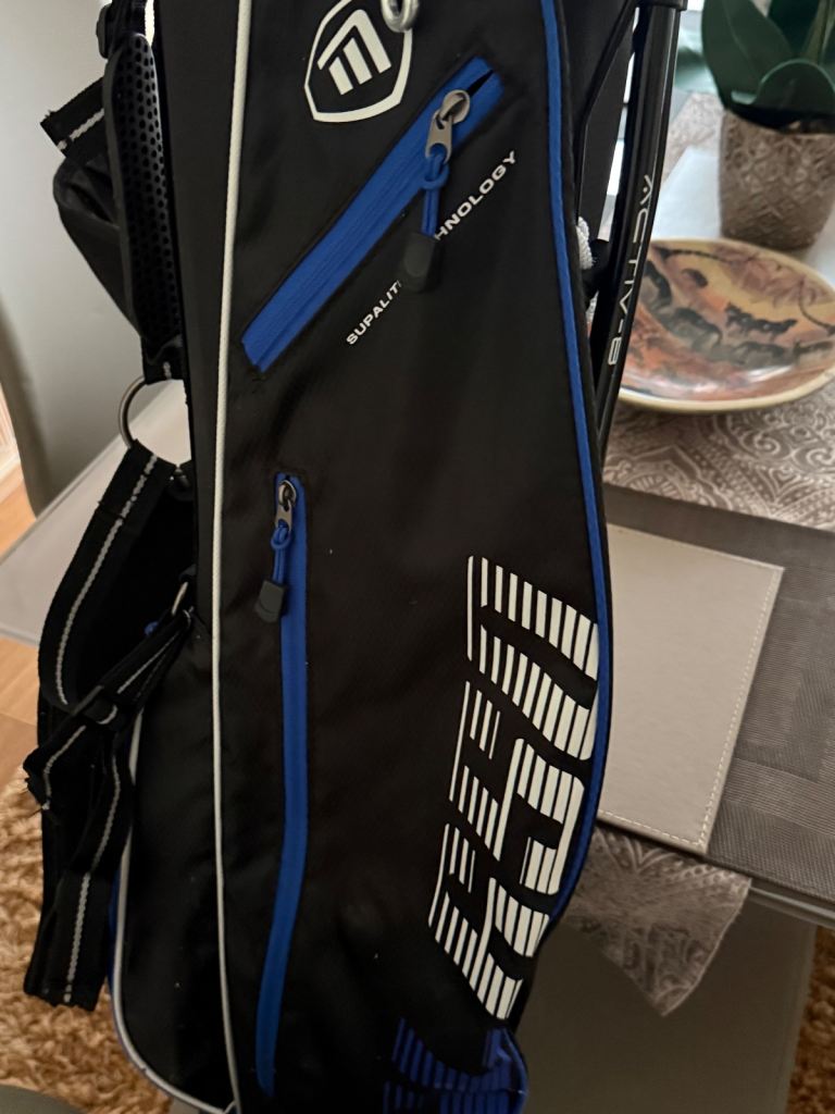 Reduced. Slazenger G50 Junior Golf Set