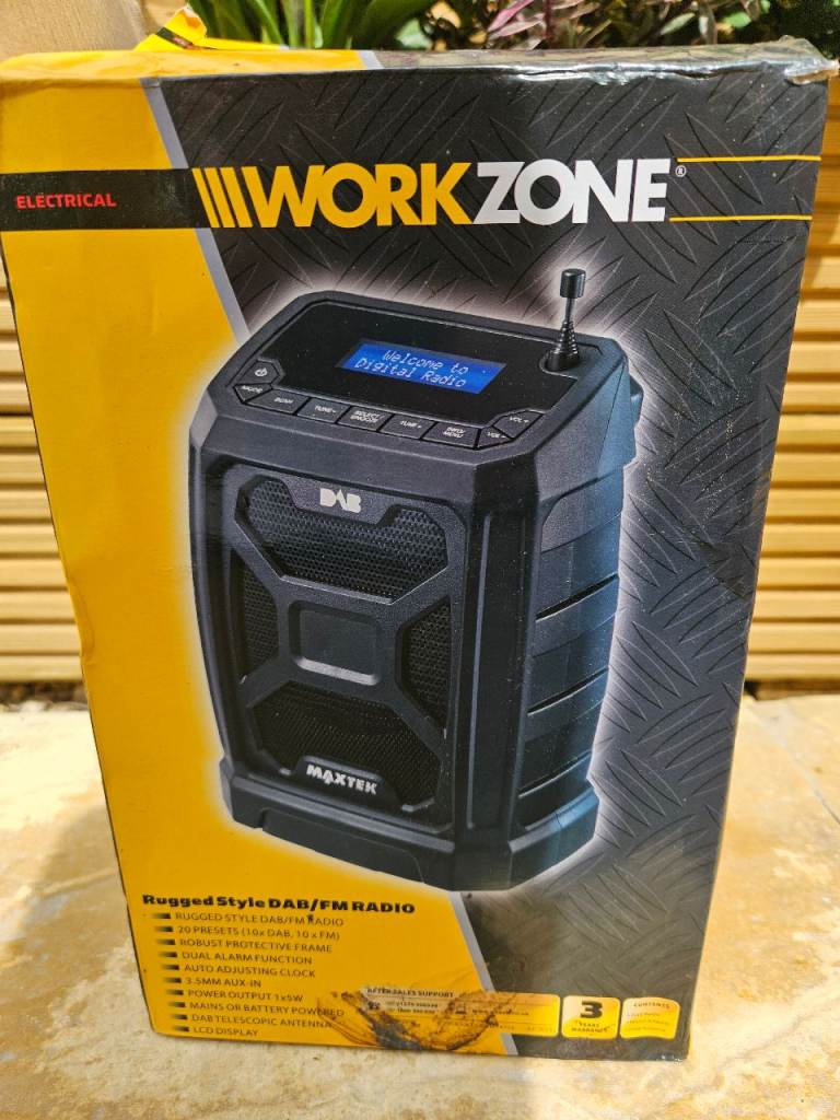 Workzone / MAXTEK DAB & FM Radio with AUX Port (Model 74772)
