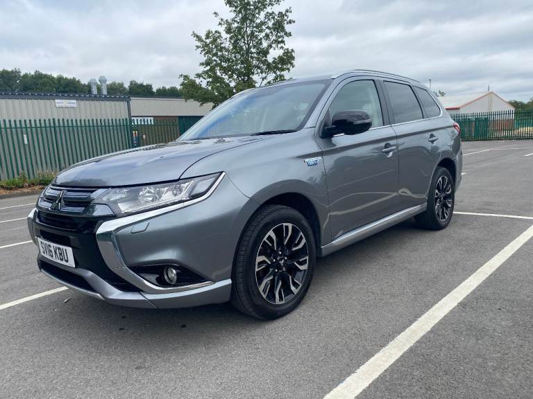 2016 Mitsubishi Outlander 2.0 PHEV GX4h Euro 6, Full Service History, £20 Road Tax