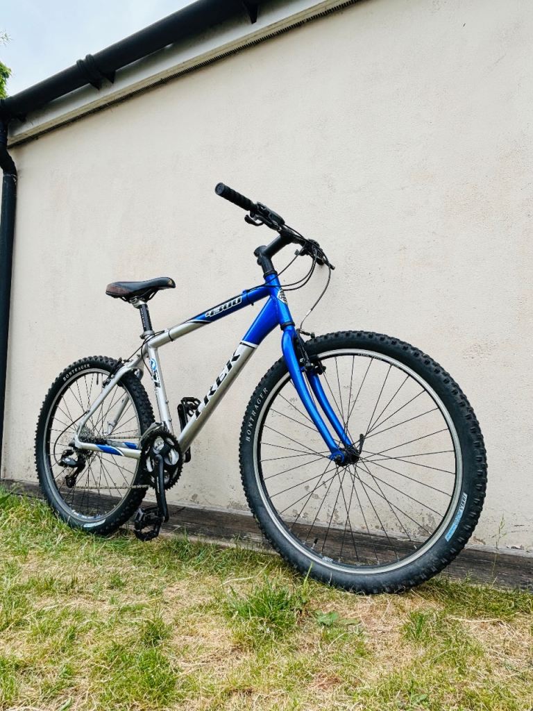 TREK BIKE IN AMAZING CONDITION 