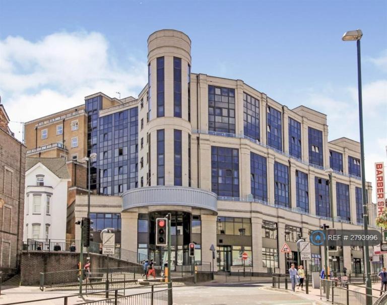 1 bedroom flat in Commercial Road, Bournemouth, BH2 (1 bed) (#2793996)