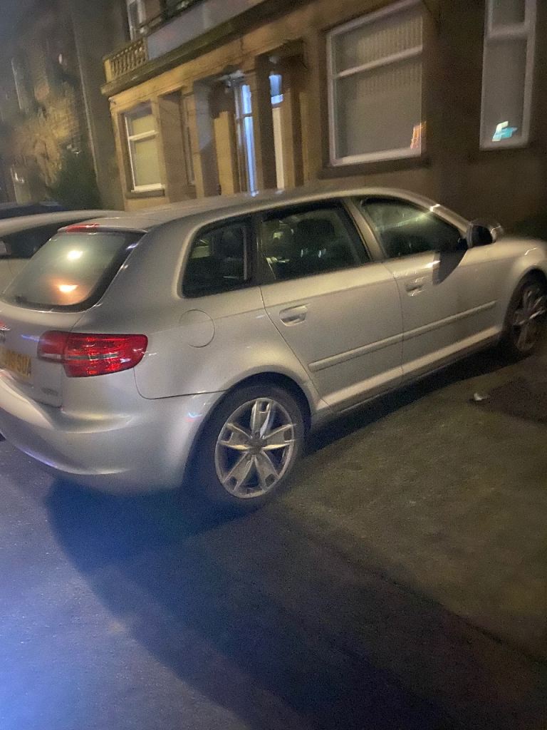 £700.    With full mot. Friday.  Or £600.  As is 