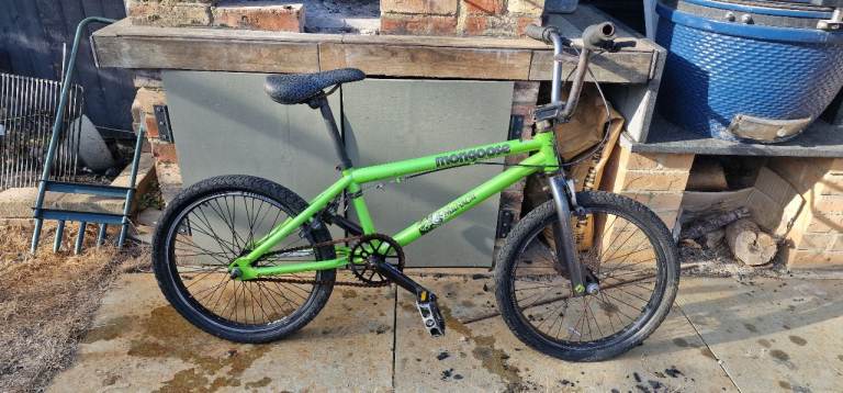 Mongoose menace bike bmx