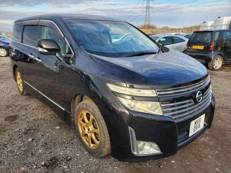 image for NISSAN ELGRAND Highway Star 2011