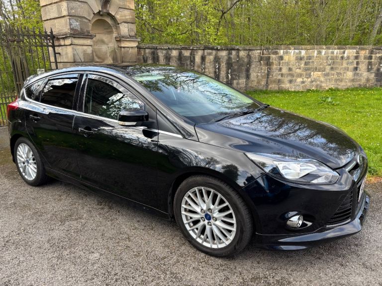 Ford, FOCUS, Zetec S  Hatchback, 2013, Manual, 1560 (cc), 5 doors
