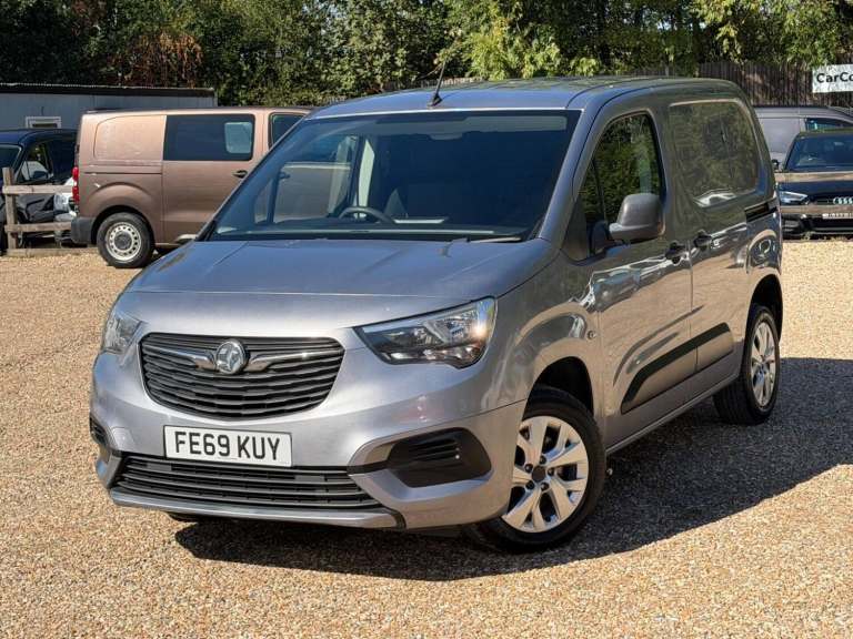 2019 Vauxhall Combo 1.6 Turbo D 2300 Sportive L1 H1 Euro 6 (s/s) 4dr Panel Van Diesel Manual