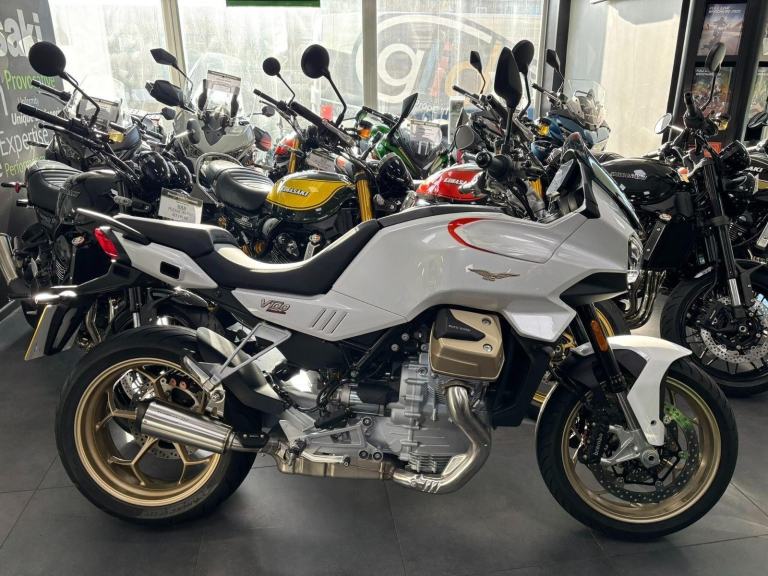 2023 Moto Guzzi V100 Mandello 1042 Euro 5