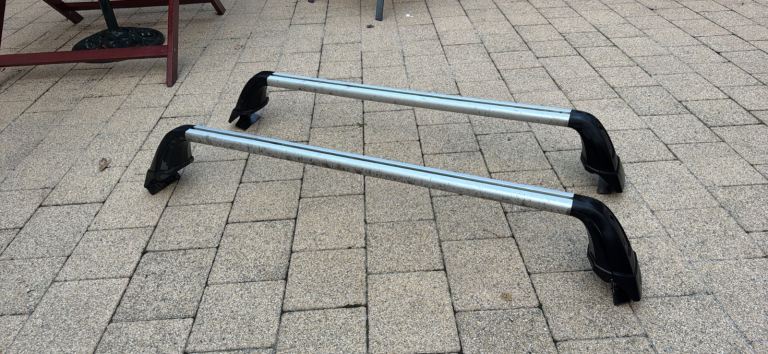 Genuine VW Golf Mk7 Roof Bars – OEM, Lockable, 5‑Door