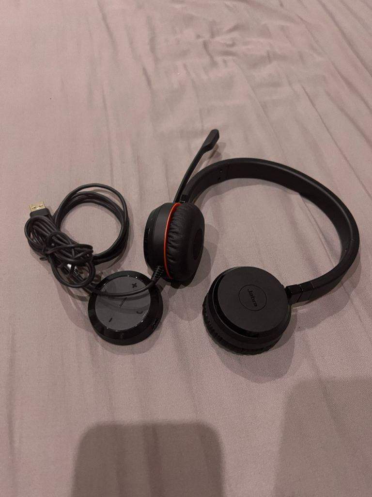Jabra Evolve 30 II MS Stereo USB-C Headset +USB-C/A Adapter