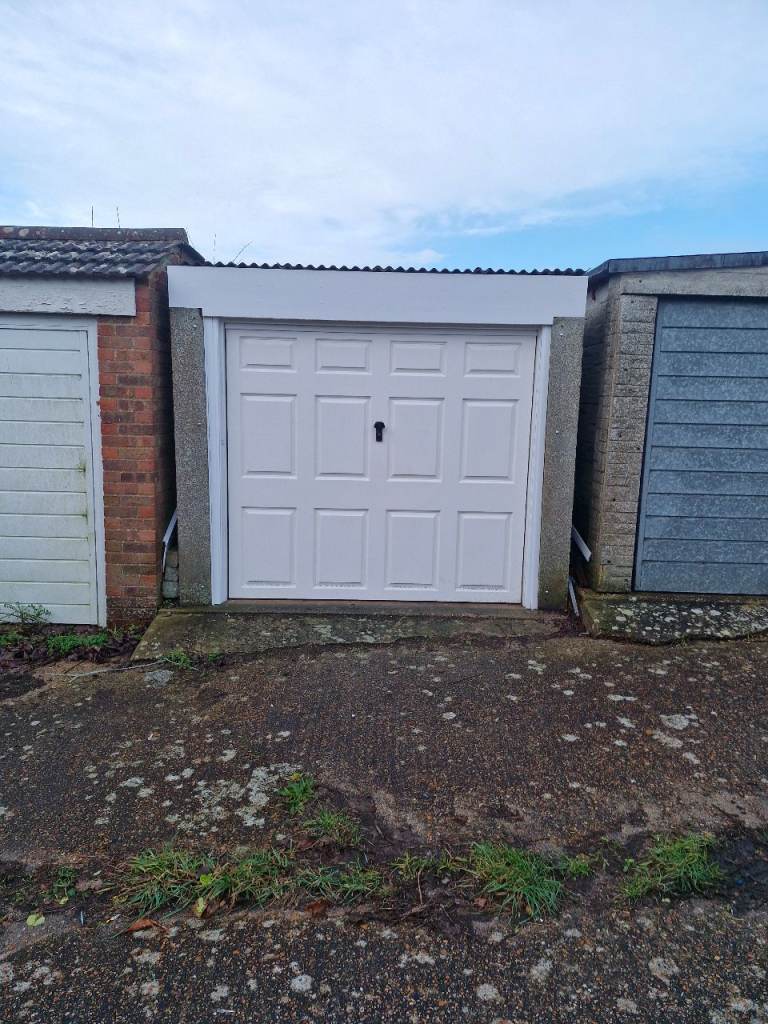 Garage to rent in Mile Oak (BN41)