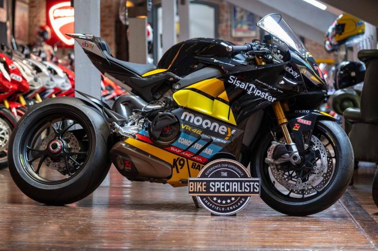 DUCATI Panigale V4 *Bezzecchi 2023 MotoGP - Limited Edition*