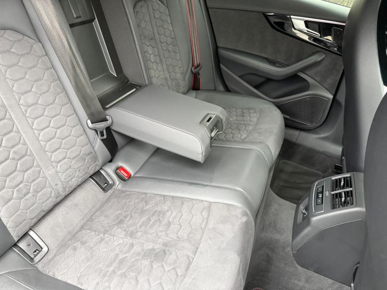  Audi RS4 Avant 2.9 TFSI V6 Competition Estate 5dr Petrol Tiptronic quattro Euro 6 (s/s) (4 Petro...