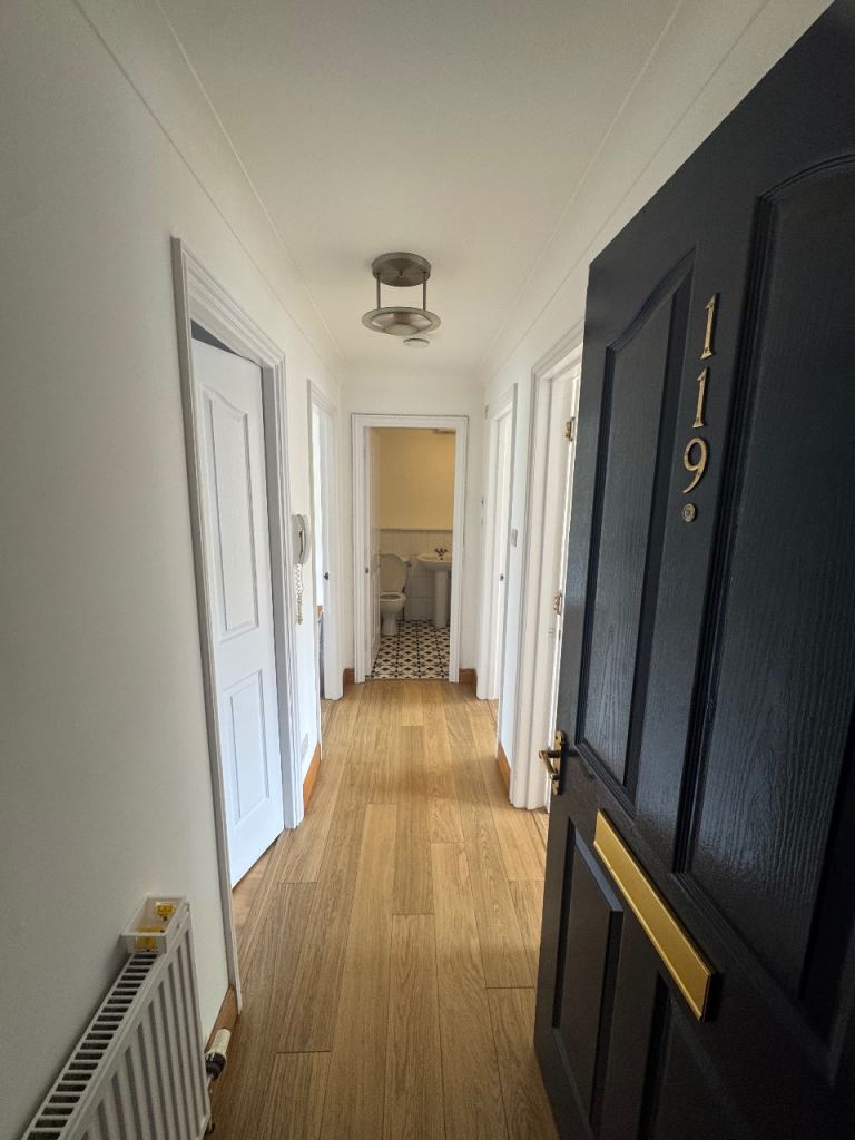 Beautiful Ground Floor Two Bed Flat - Ladysmill
