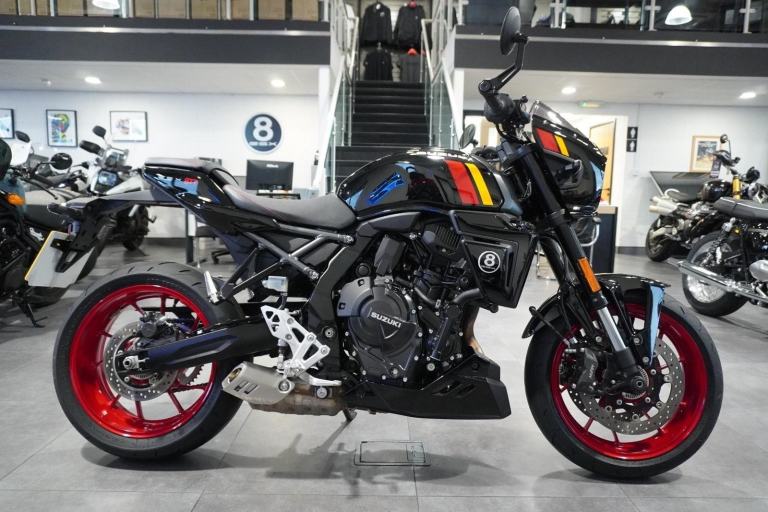 Suzuki GSX-8TT, 2025, Black with just 1590miles