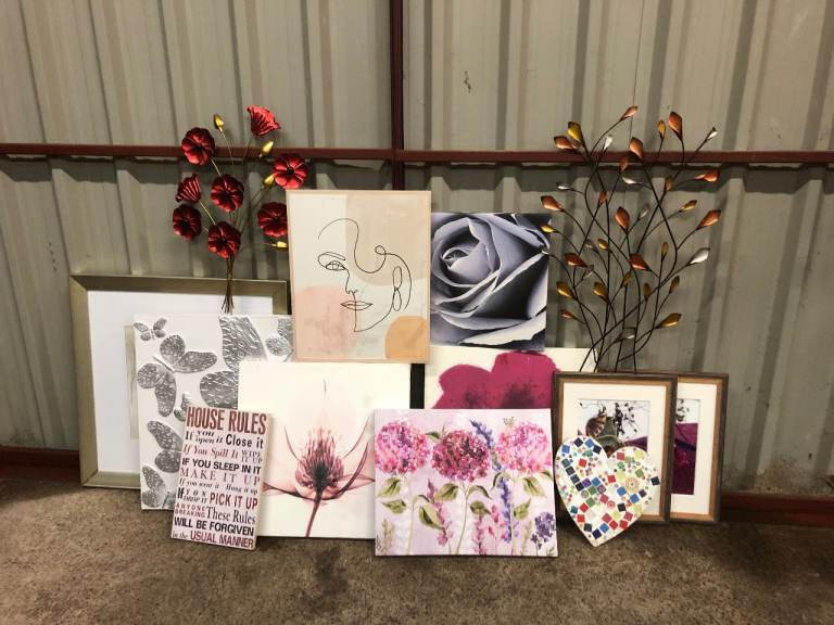 JOB LOT Selection of 12 pieces of art