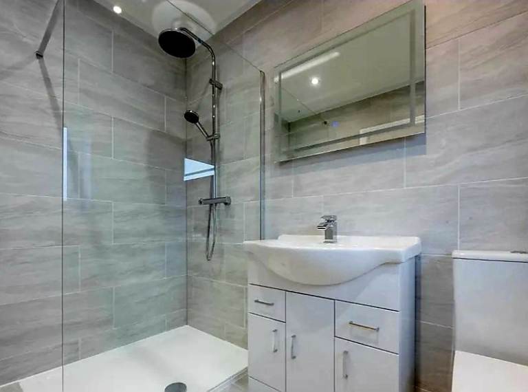 Bathroom/Kitchen Fitter