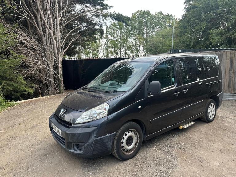2010 Peugeot Expert TEPEE COMFORT L1 HDI 6STR MPV Diesel Manual