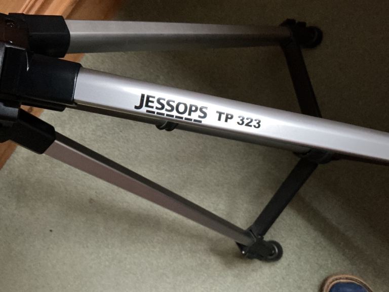 Tripod adjustable height for camera spotting scope