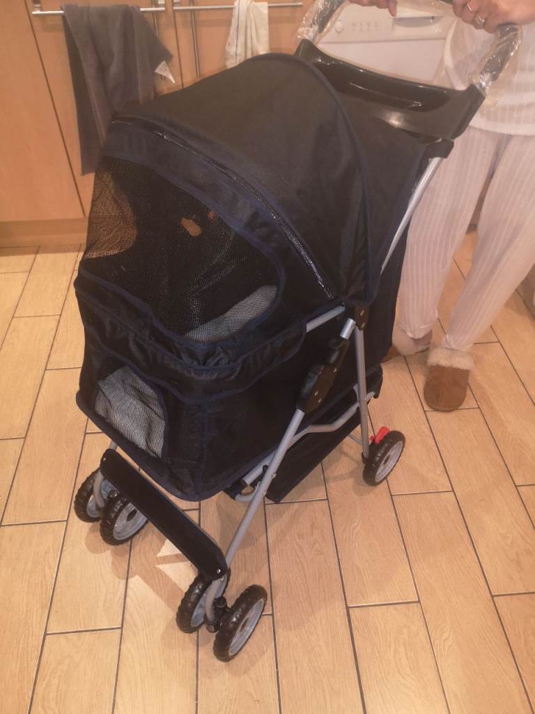 Pet Stroller / Buggy It's *Brand New* And Has Never Been Used