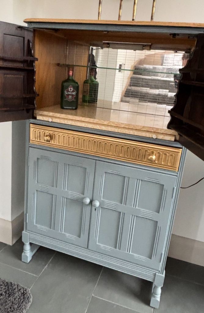 Vintage Ercol cocktail / drinks cabinet 