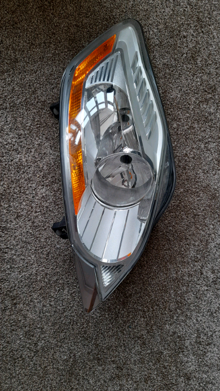 Ford Kuga MK1 Off Side Front Headlamp