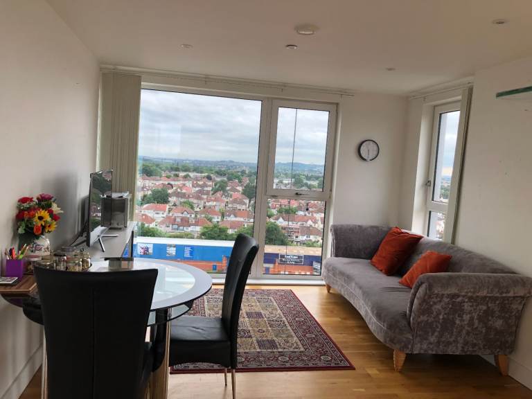 Bargain & Great View Two Bedroom with one office Apartment - Colindale Area - NW9 6FB