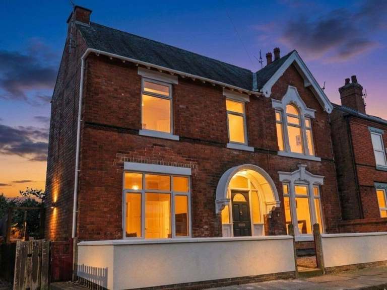 4 Bed Detached House, William St, NG10