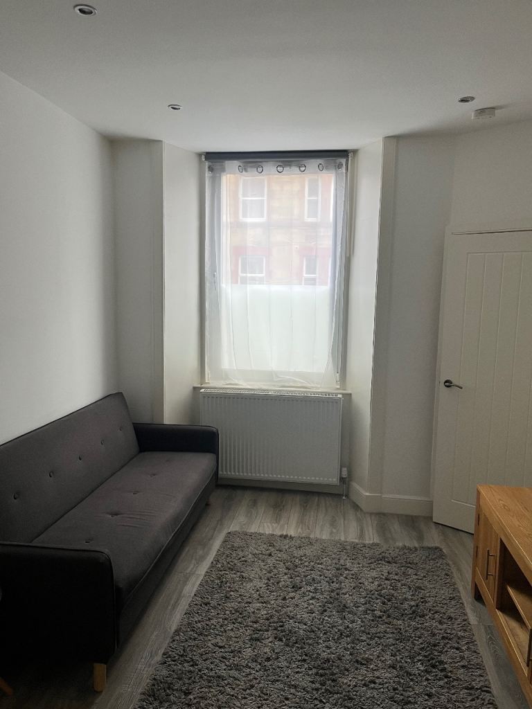 Newly decorated 1 bedroom property in Gorgie