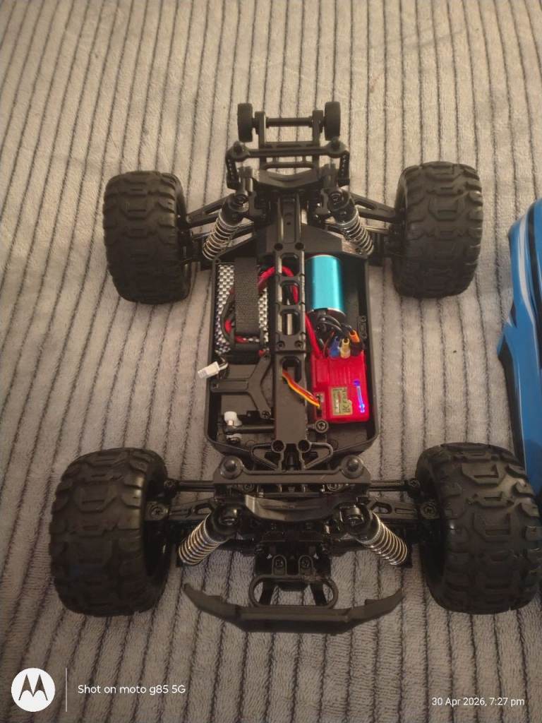 3s RC car with charger