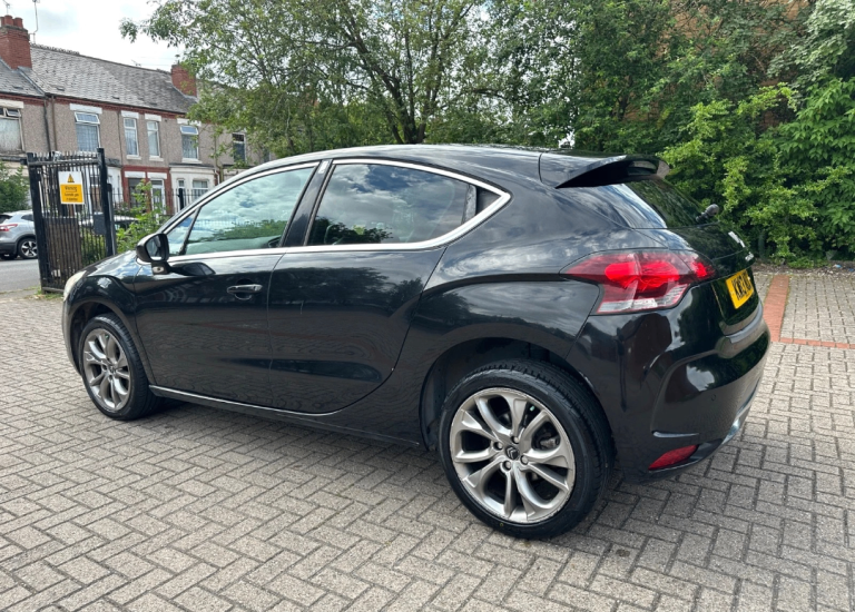 * 59,000 MILES * 2013 CITROEN DS4 1.6 HDi DSTYLE 5 DOOR HATCHBACK 6 SPEED MANUAL DIESEL 115 BHP *