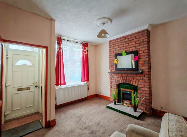 2 Bed Spacious Terraced House to Rent in DE22 Slack Lane