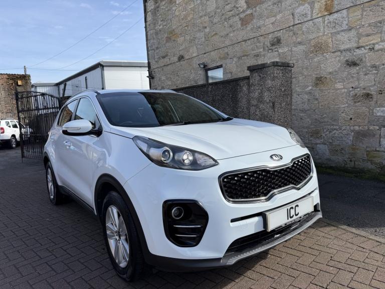 2018 KIA SPORTAGE 1.6 GDI 2 5DR WHITE BODYKIT SATNAV REVERSE CAM LOW MILEAGE AC