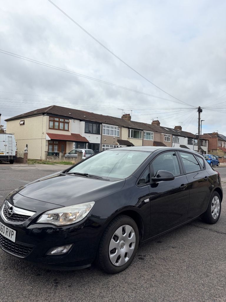 Vauxhall, ASTRA, Hatchback, 2010, Manual, 1598 (cc), 5 doors