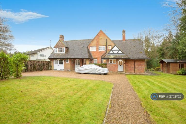 4 bedroom house in Stratton Road, Beaconsfield, HP9 (4 bed) (#2762028)