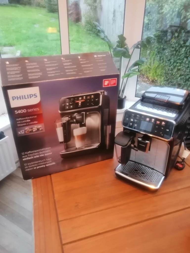 Philips 5400 Series Espresso Machine – As Good As New