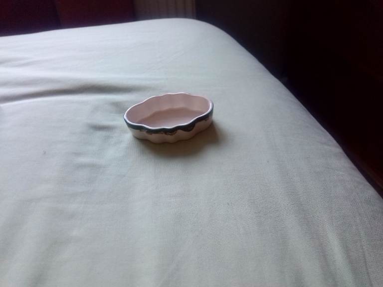 Vintage very collectable mason's chartreuse England small trinket dish 