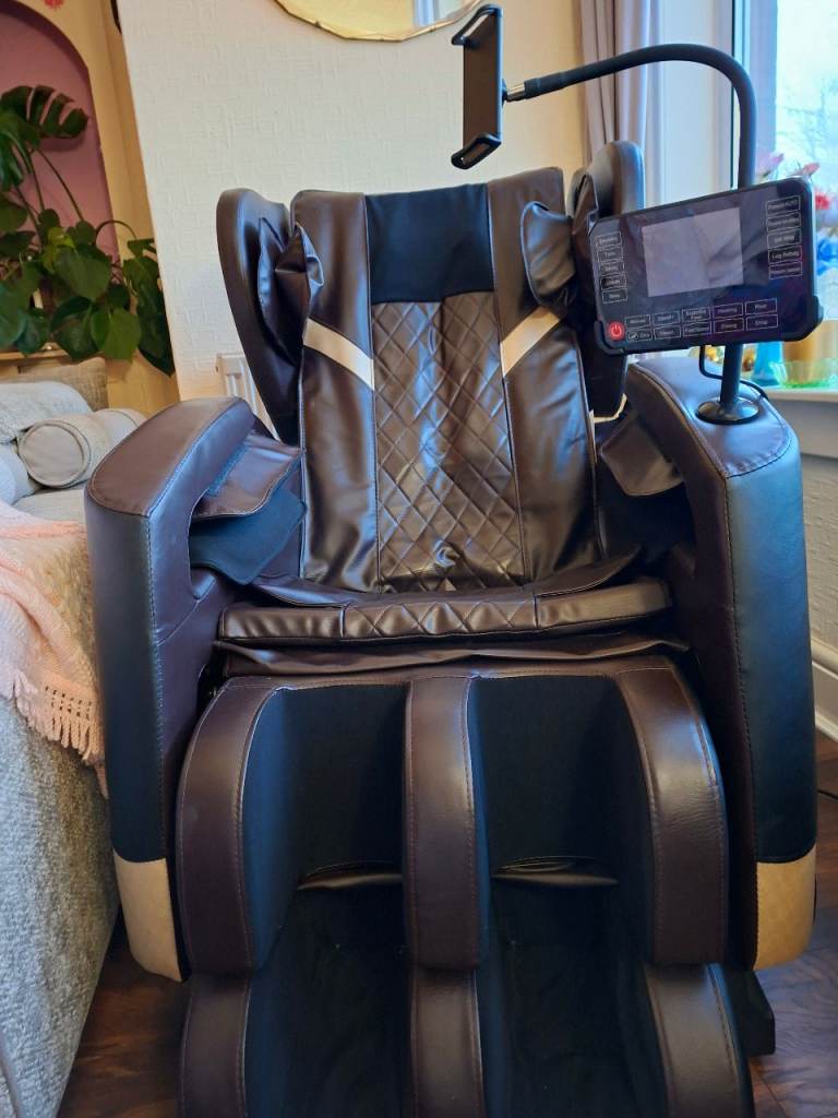 Massage Chair with Zero Gravity, Bluetooth, Touch Screen