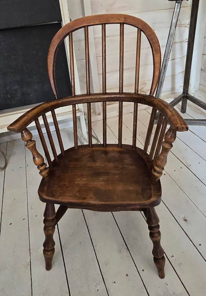 A Rare Antique Childs Chair Ash & Elm Comb Back Windsor Arm Chair 1840-1860 