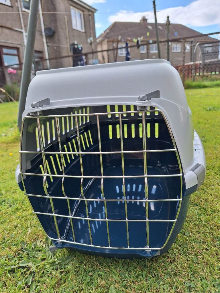 Small Metal Door Pet Carrier