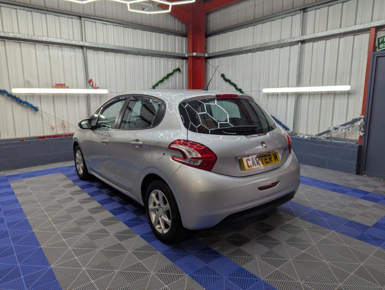 2015 Peugeot 208 1.2 VTi Active 5dr HATCHBACK Petrol Manual