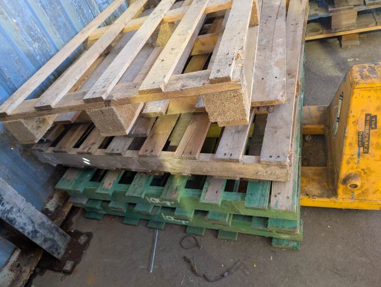 Used pallets free