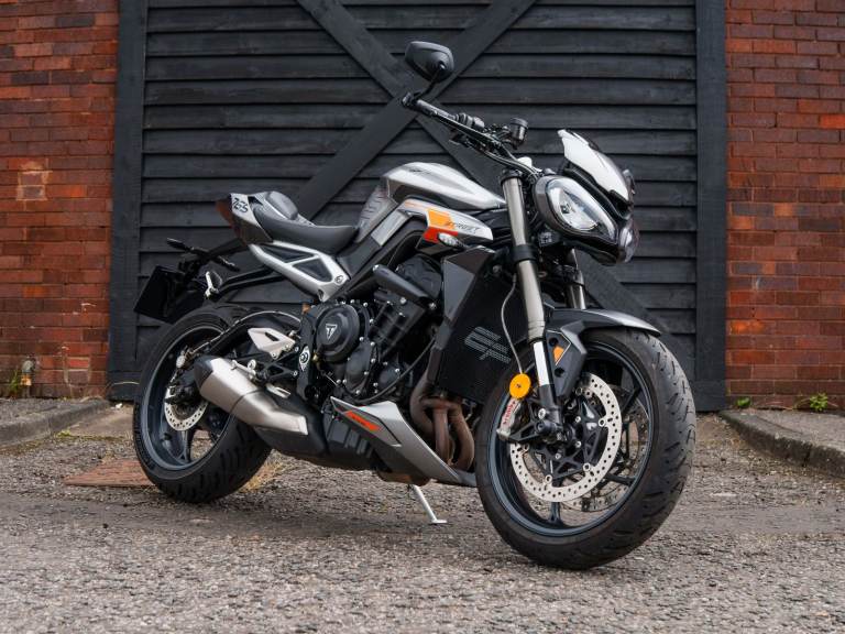 2025 Triumph Street Triple RS