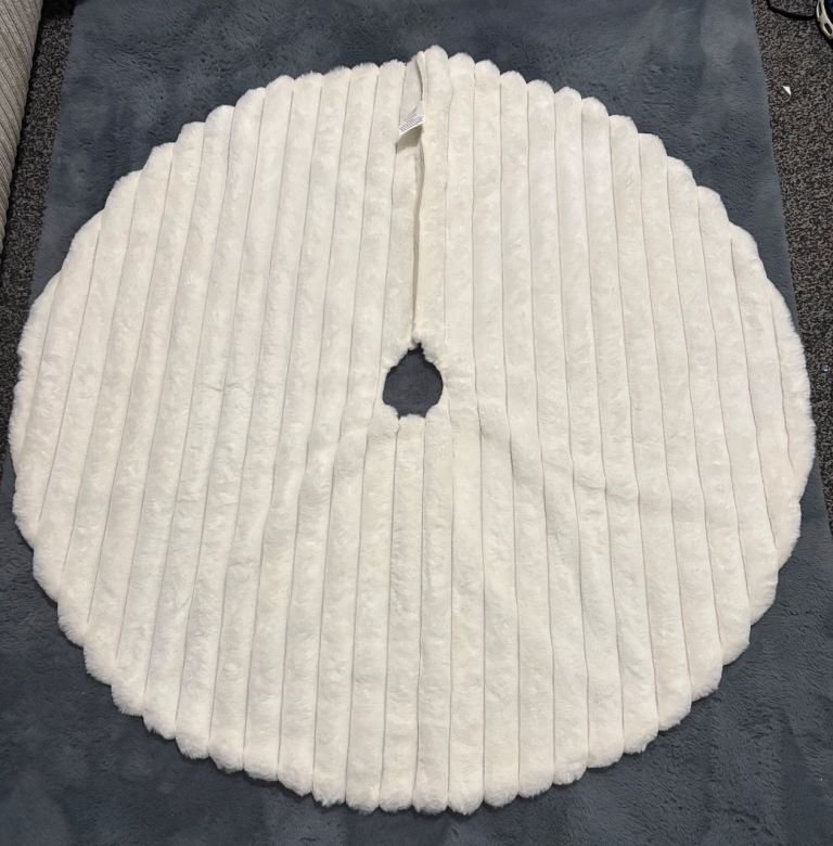 image for Tree Skirt 