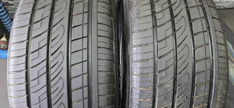 235 50 18   2 x tyres Fortune FRS-303