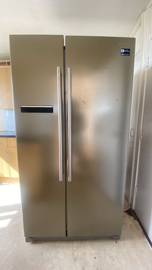 Samsung fridge freezer (collection only) 
