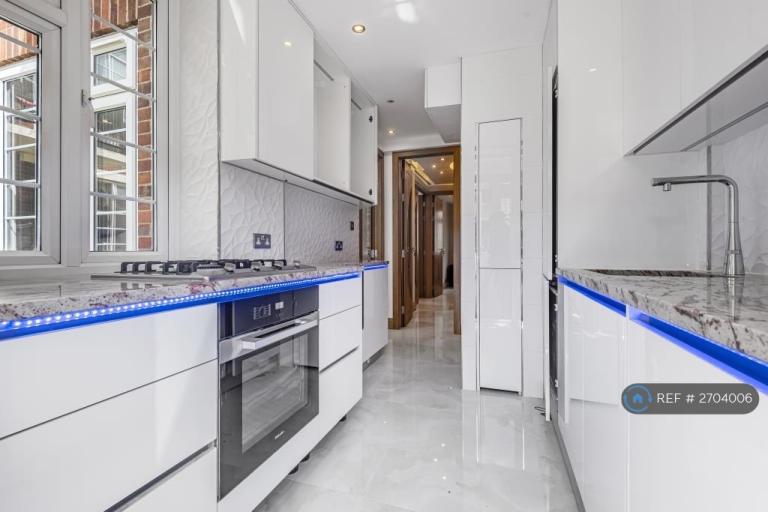 2 bedroom flat in Townshend Court, London, NW8 (2 bed) (#2704006)